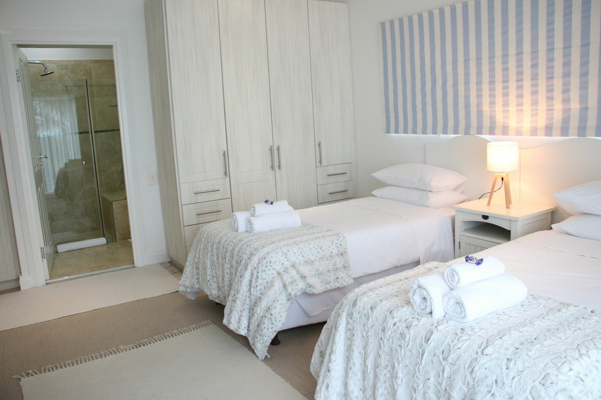 4 On Montagu Accommodation มอสเซิลเบย์ ภายนอก รูปภาพ