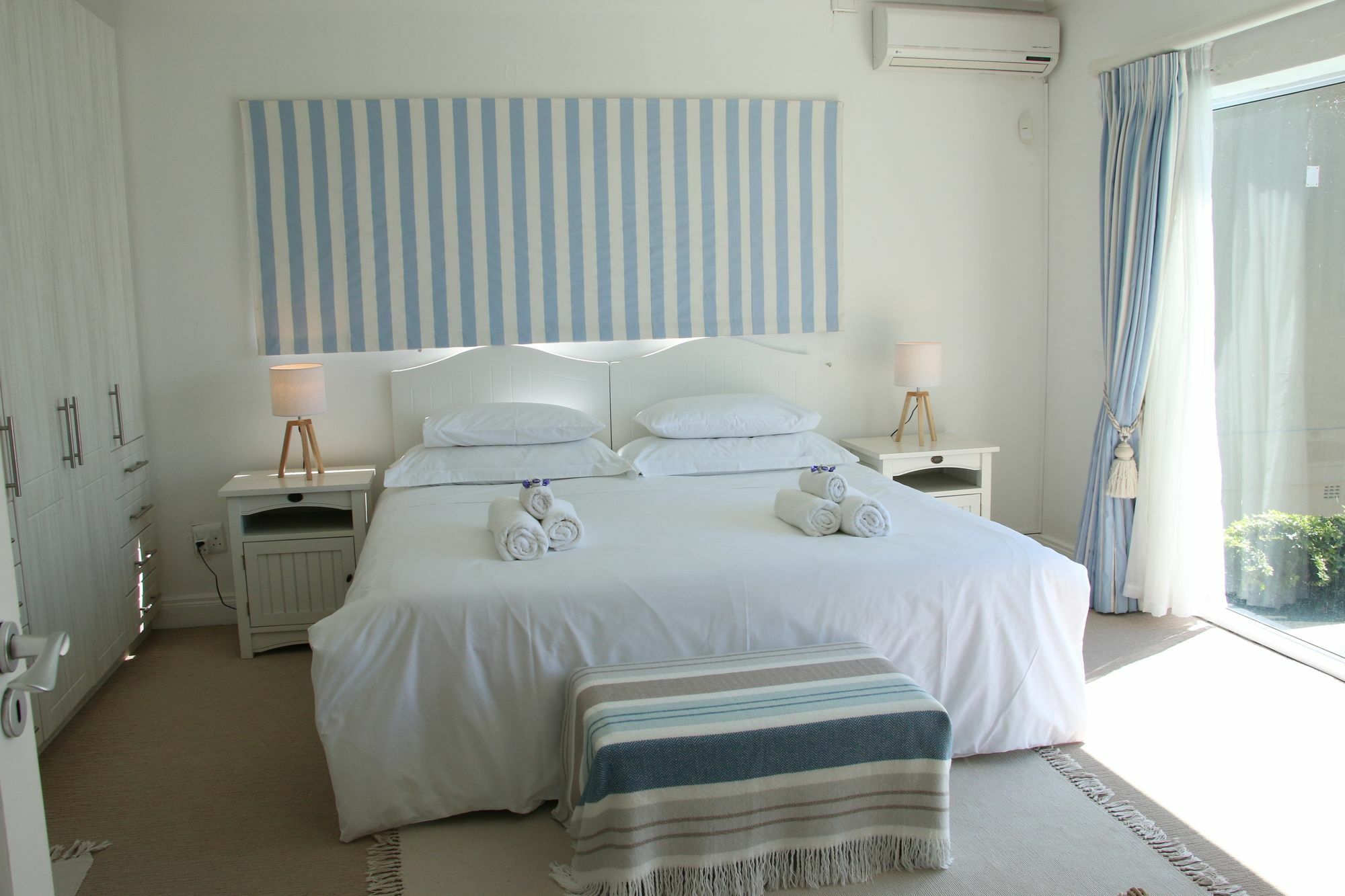4 On Montagu Accommodation มอสเซิลเบย์ ภายนอก รูปภาพ